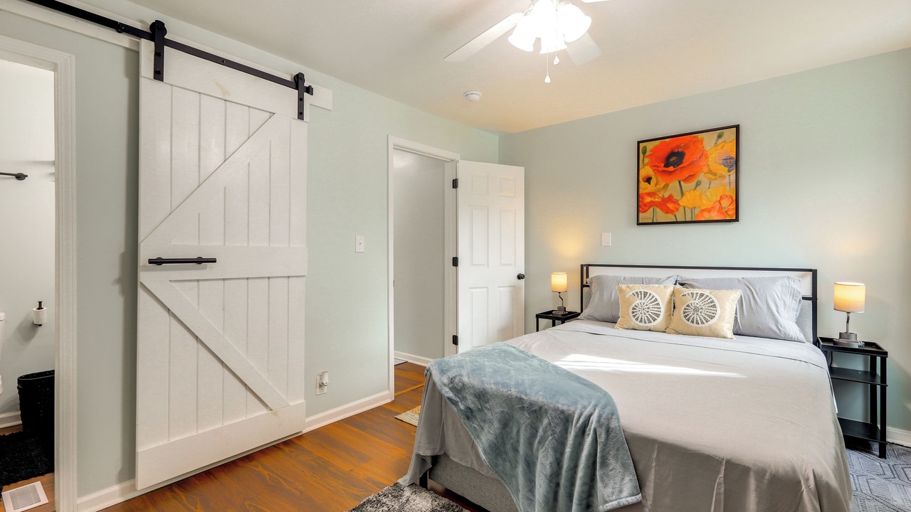 Photo of Bedroom in Macon