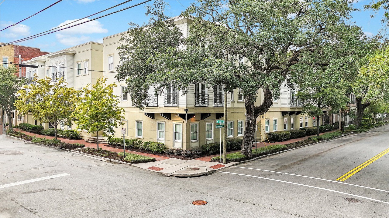 Photo of Outdoor in Old West Broad Neighborhood