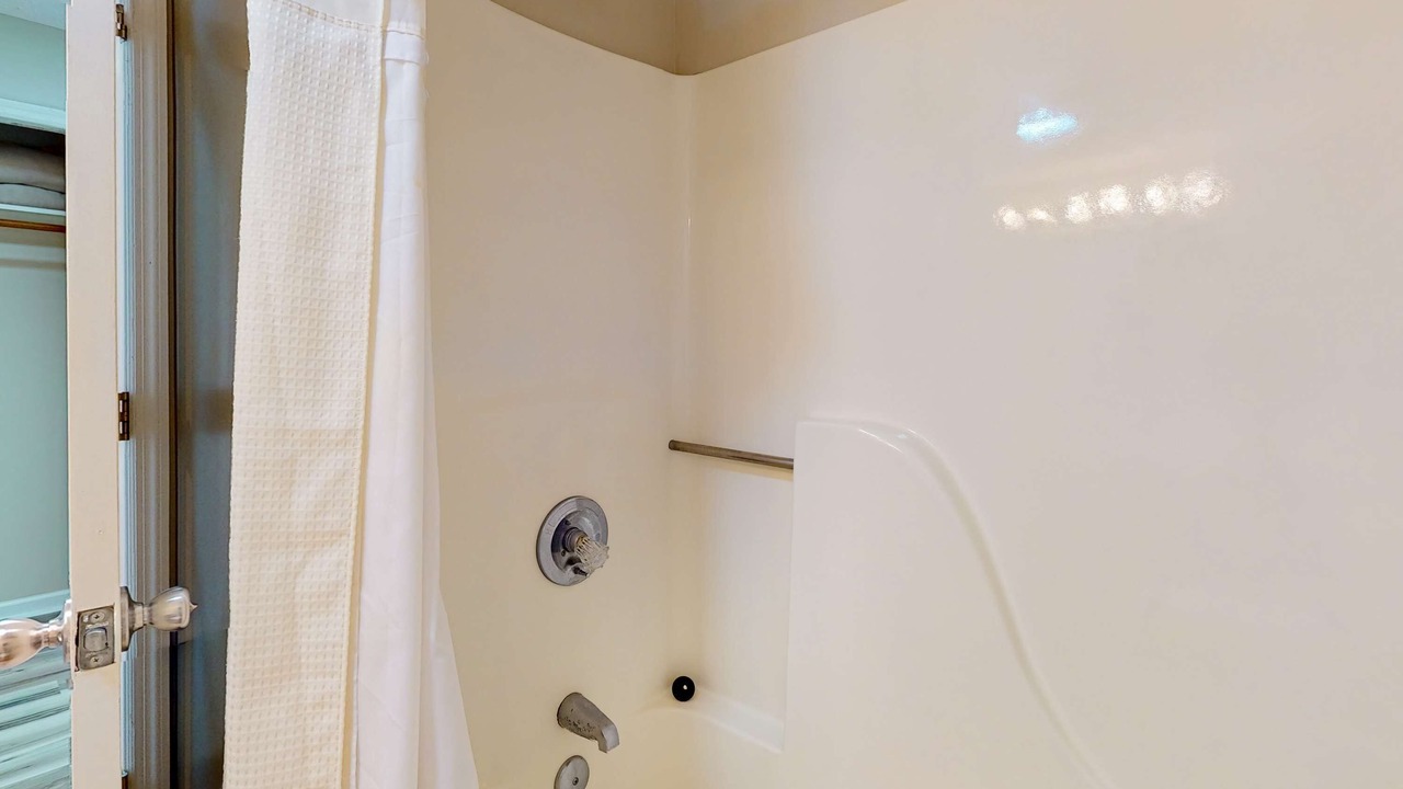 Photo of Bathroom in Baneberry