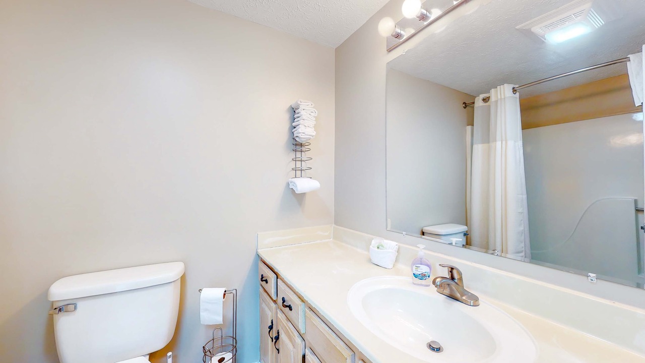 Photo of Bathroom in Baneberry