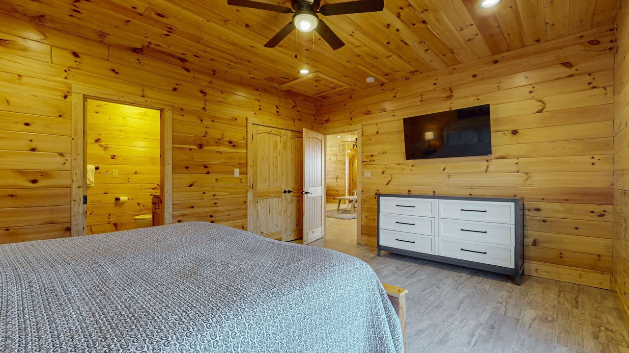 Photo of Bedroom in Sevierville