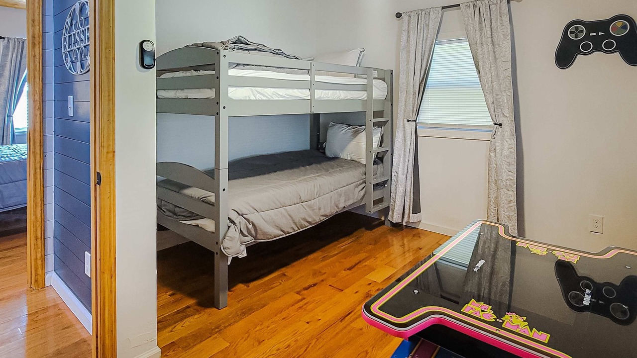 Photo of Bedroom in Kodak