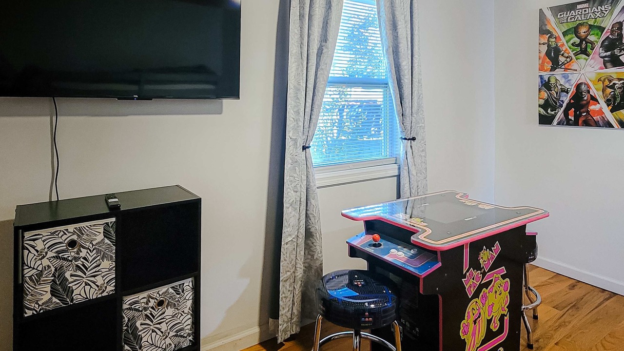 Photo of Bedroom in Kodak
