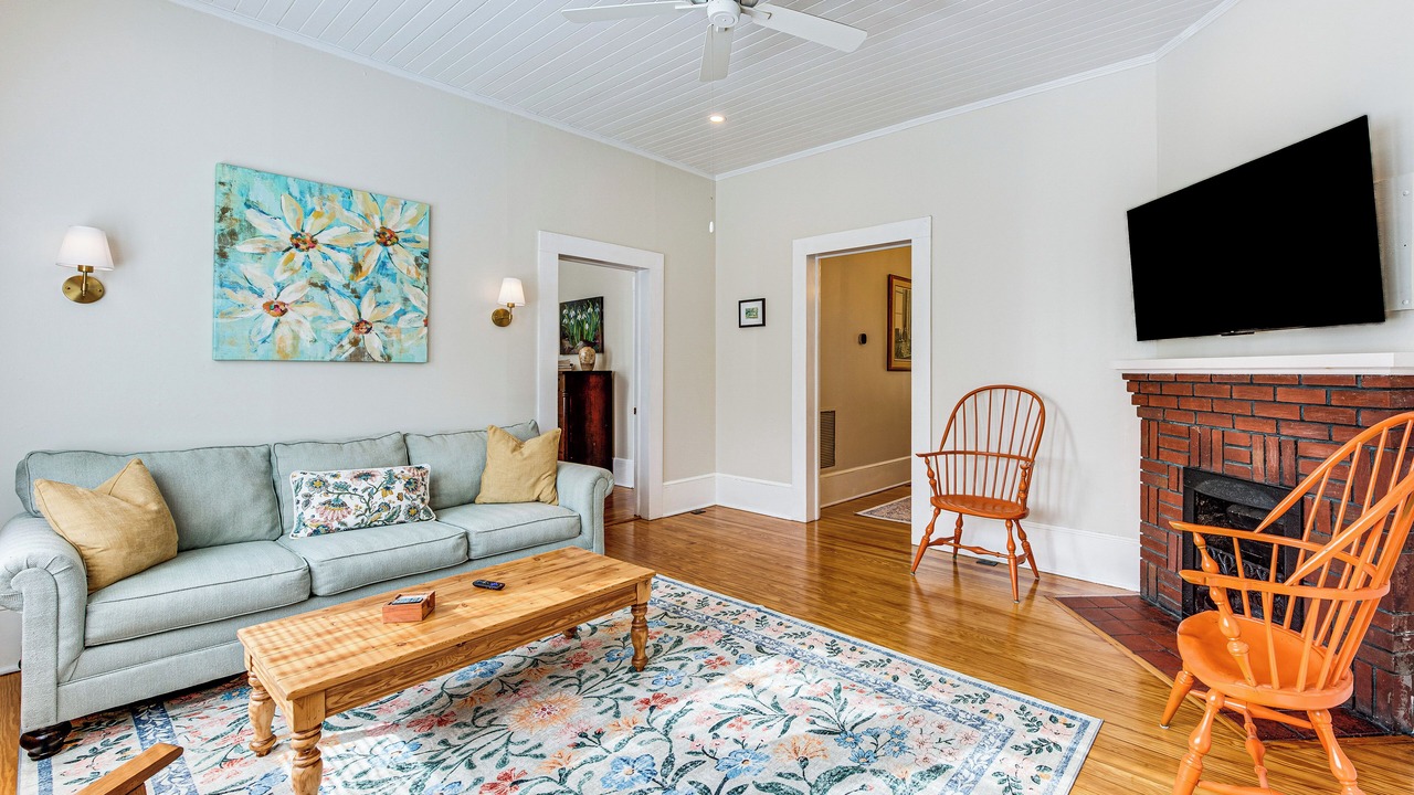 Photo of Bedroom in Thomasville