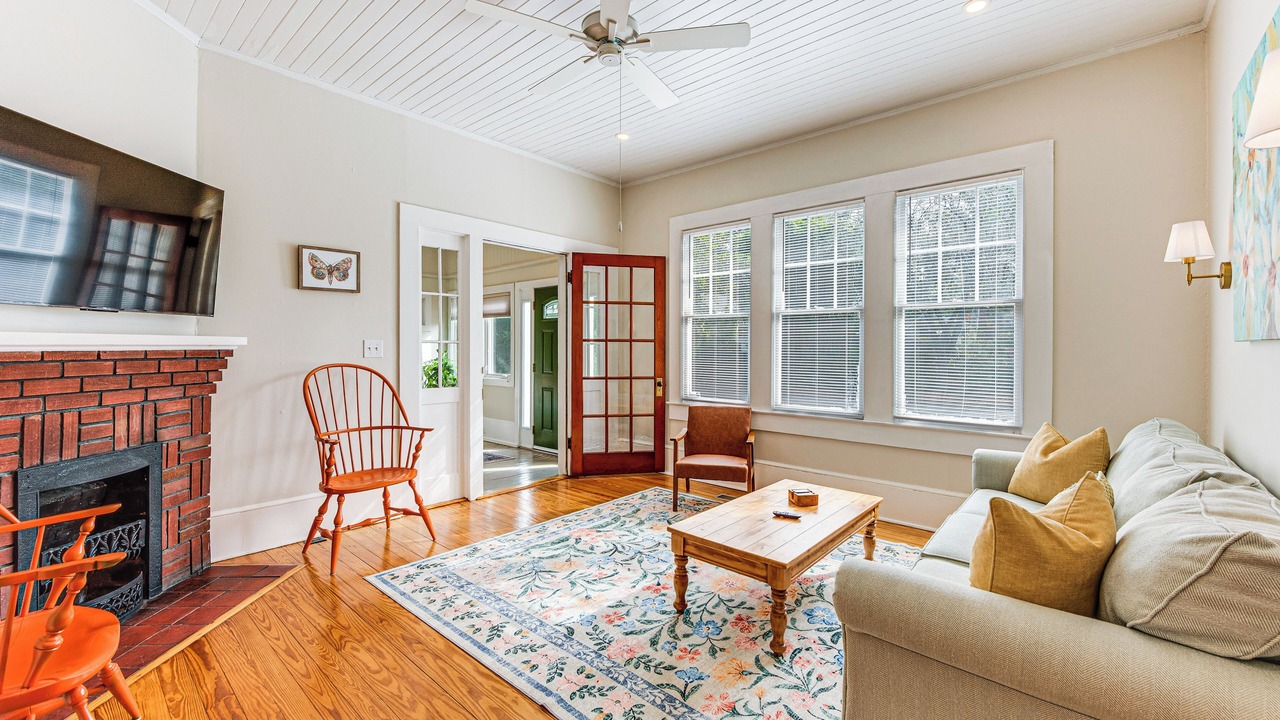 Photo of Livingroom in Thomasville