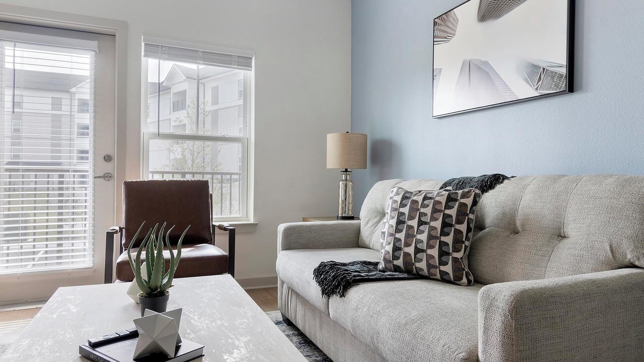 Photo of Livingroom in Jacksonville