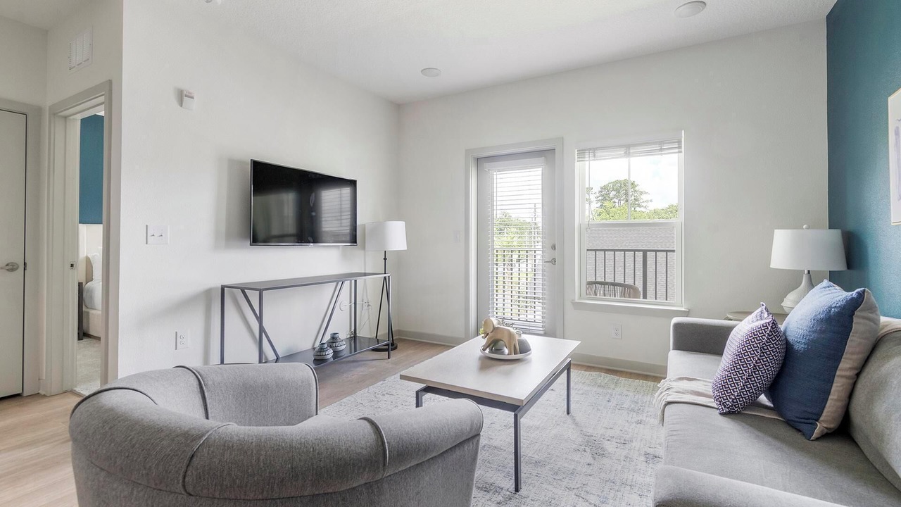 Photo of Livingroom in Jacksonville