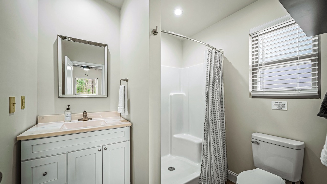 Photo of Bathroom in Mentone