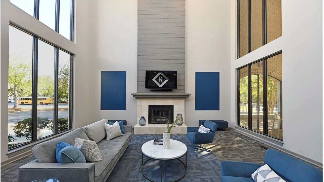 Photo of Livingroom in Huntsville