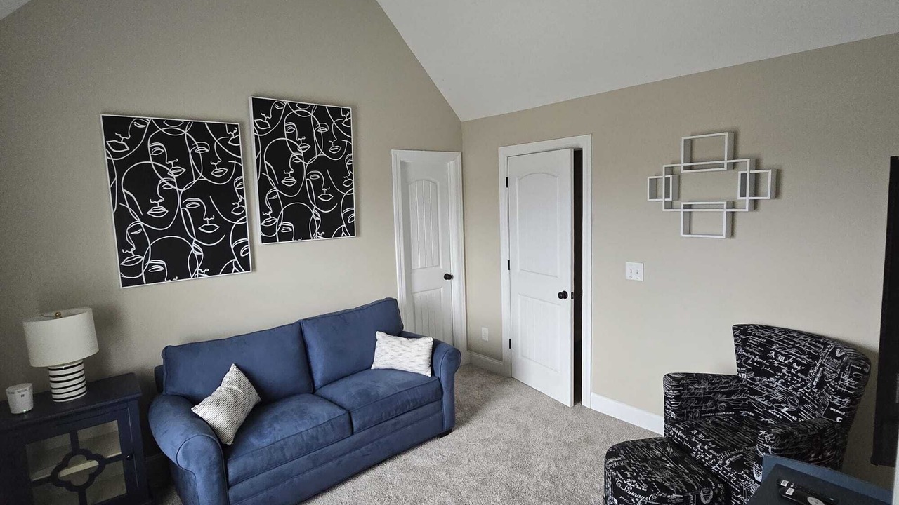 Photo of Livingroom in Madison