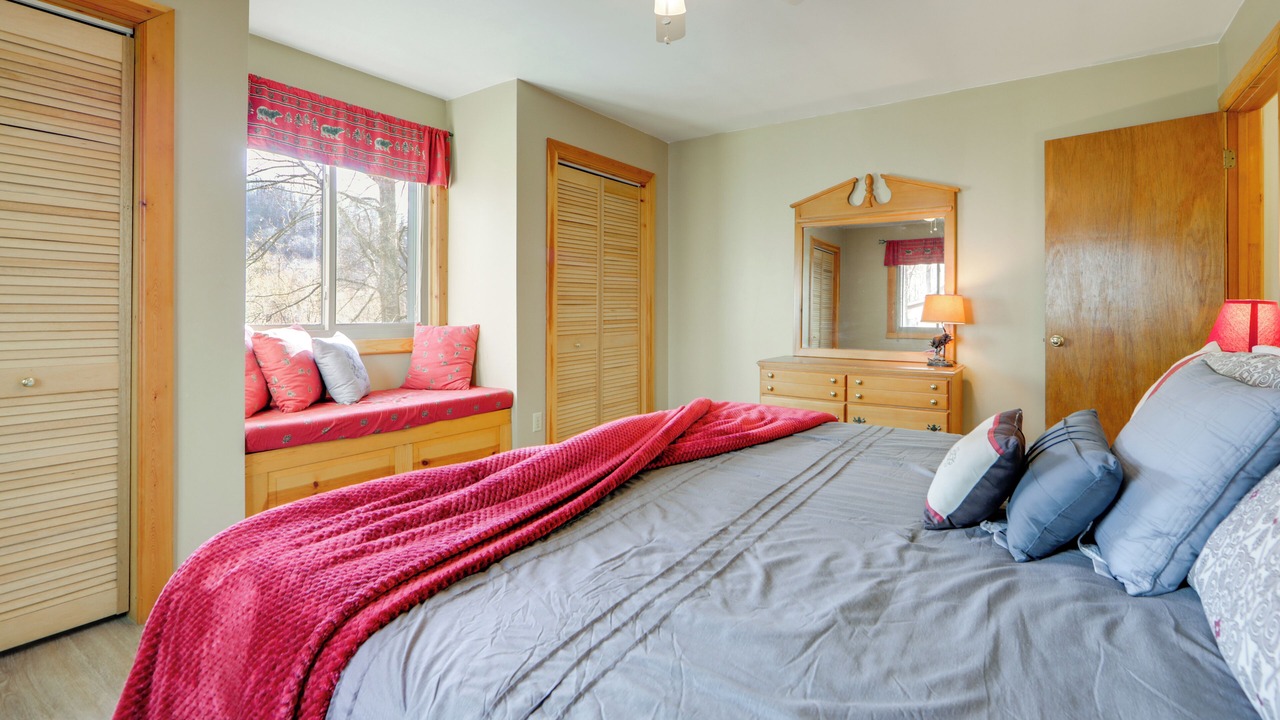 Photo of Bedroom in Maggie Valley