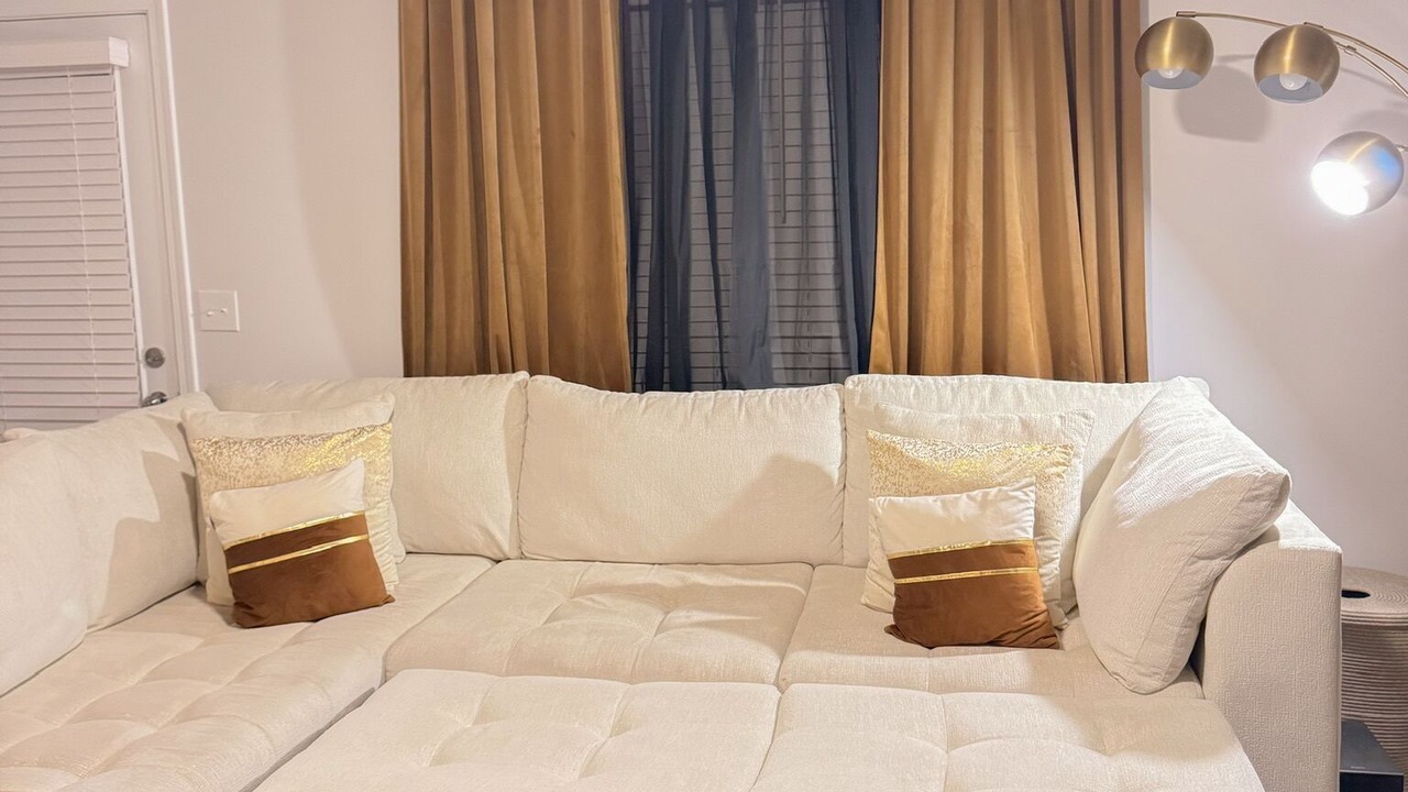 Photo of Livingroom in Union City