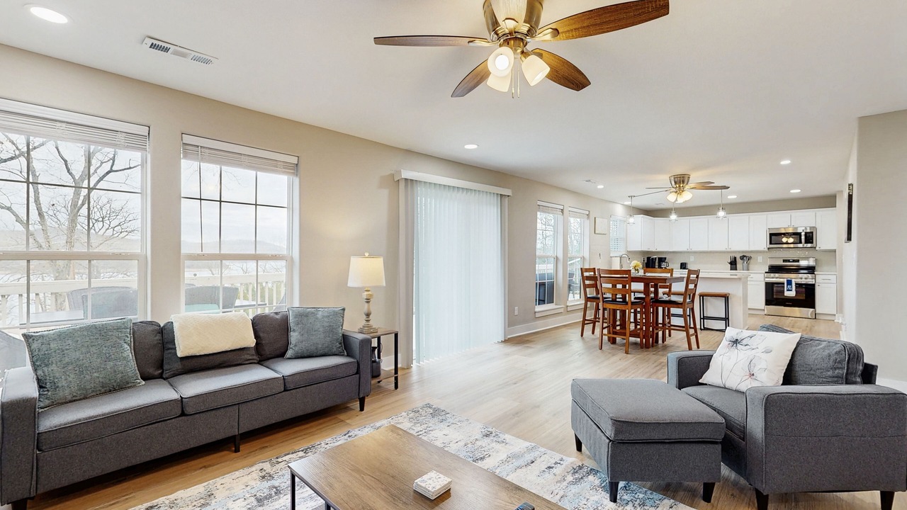 Photo of Livingroom in Lost Bridge Village