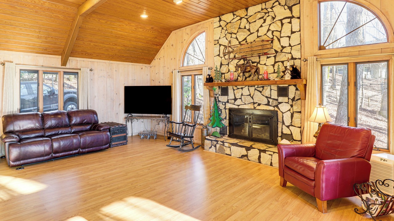 Photo of Bedroom in Wolf Laurel