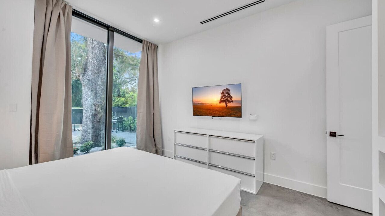 Photo of Bedroom in North Miami