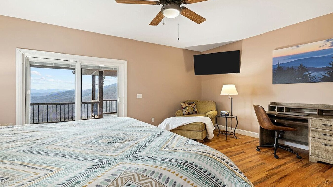 Photo of Bedroom in Waynesville