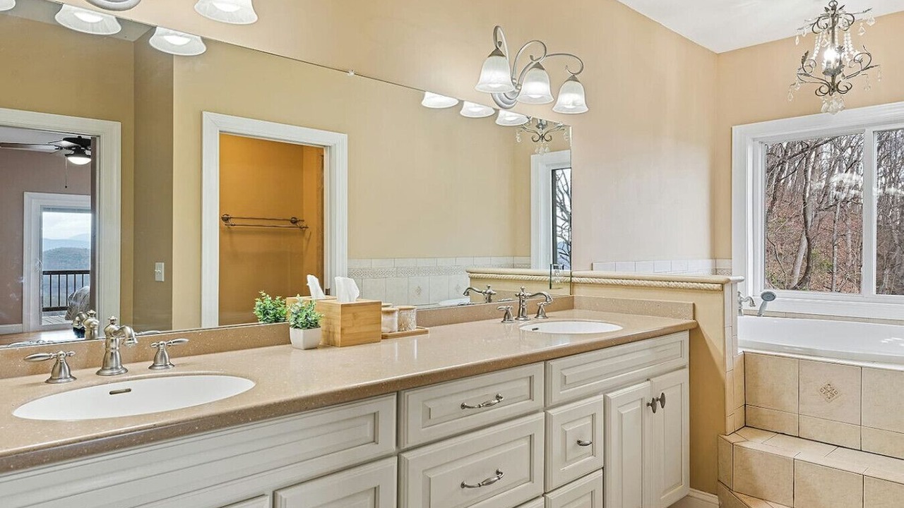 Photo of Bathroom in Waynesville