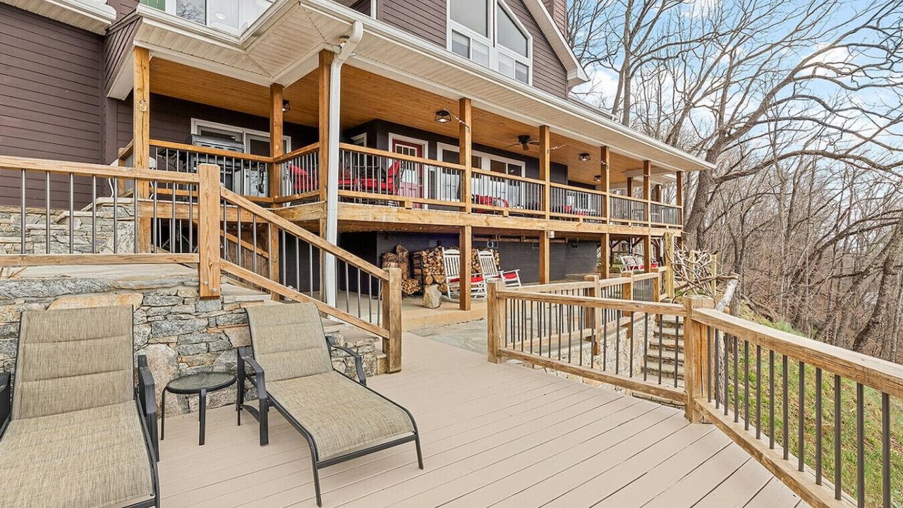 Photo of Patio Balcony in Waynesville