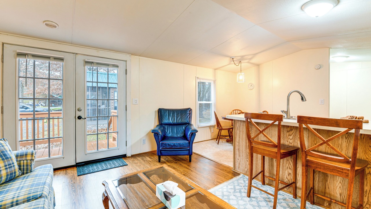 Photo of Livingroom in Waynesville