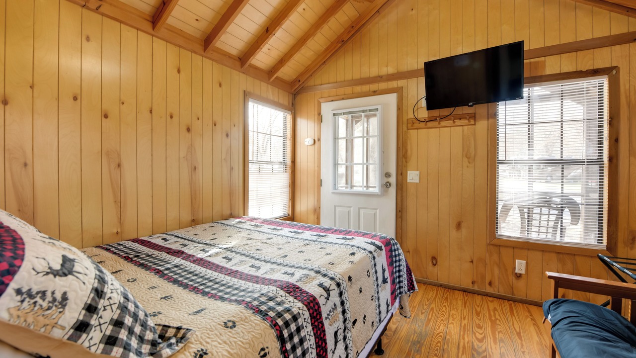 Photo of Bedroom in Waynesville