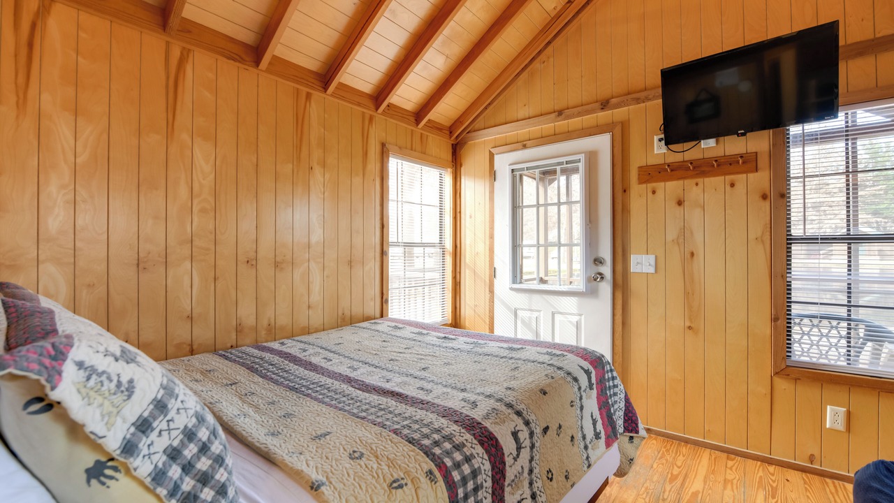 Photo of Bedroom in Waynesville