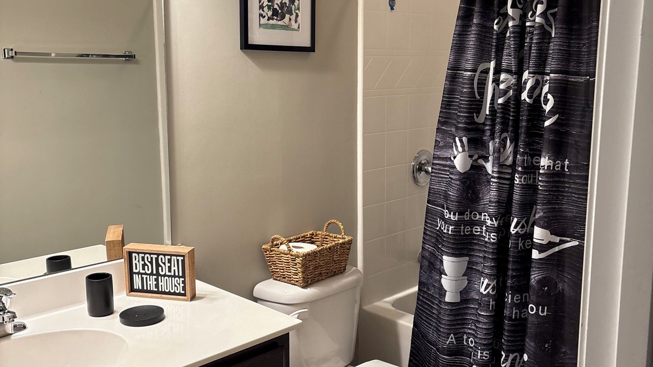 Photo of Bathroom in Hollywood