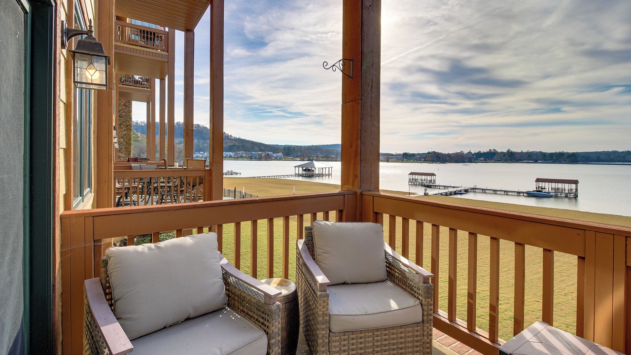 Photo of Patio Balcony in Guntersville