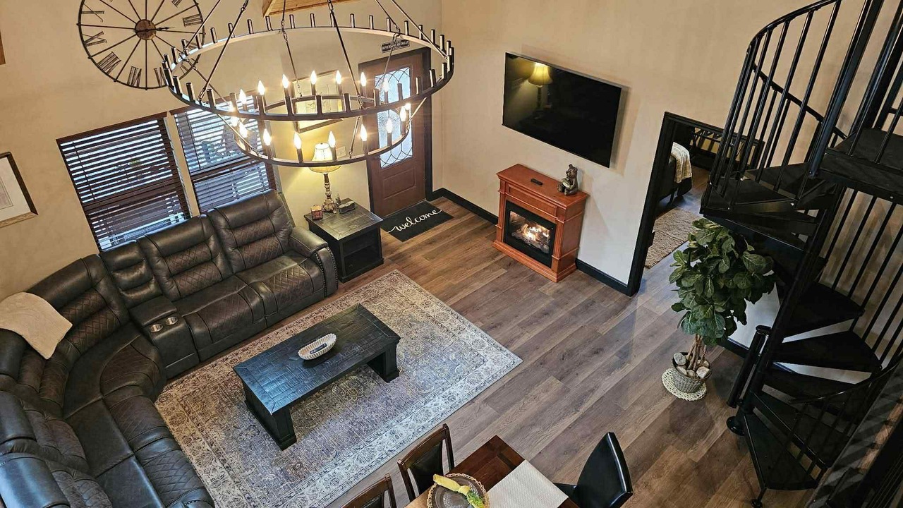 Photo of Livingroom in Canton