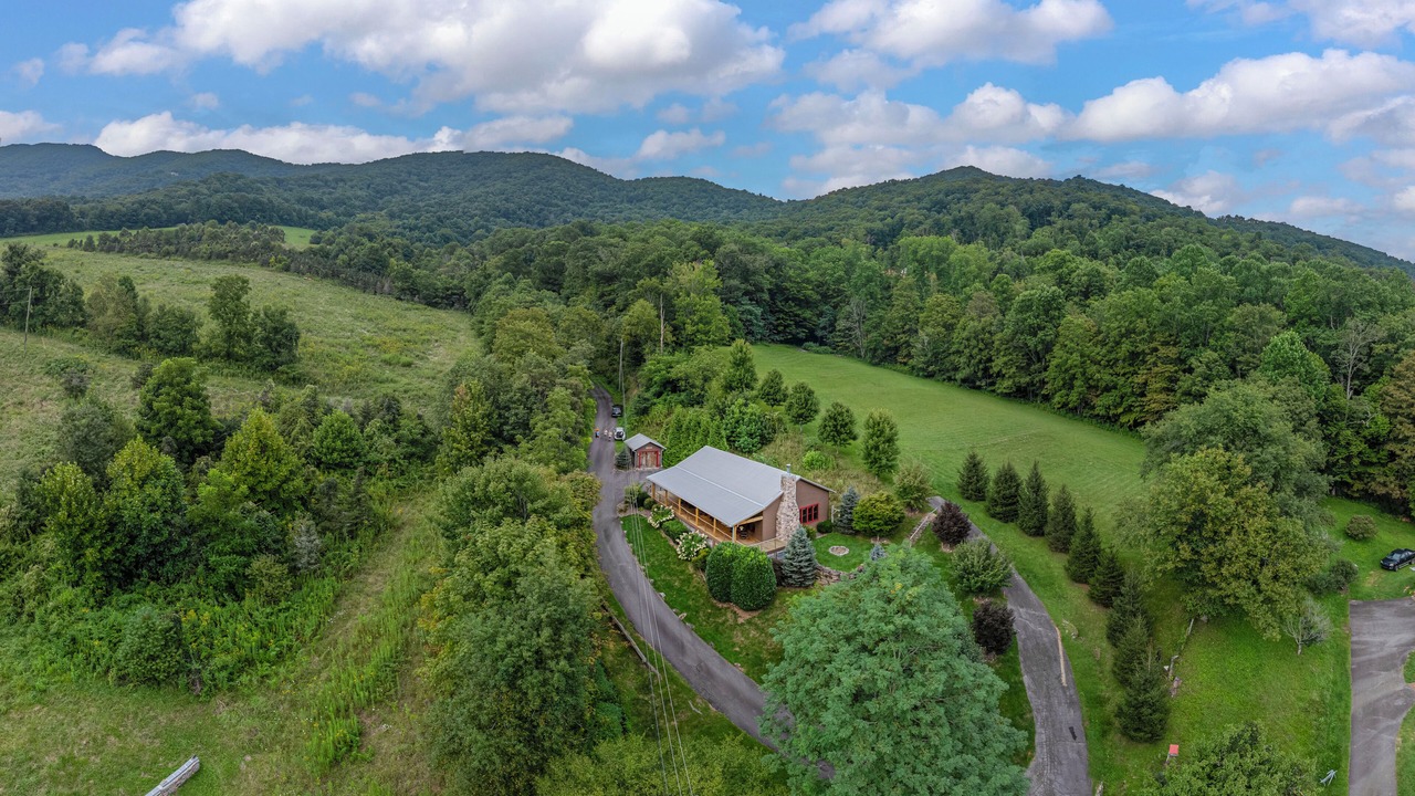 Photo of Outdoor in Waynesville
