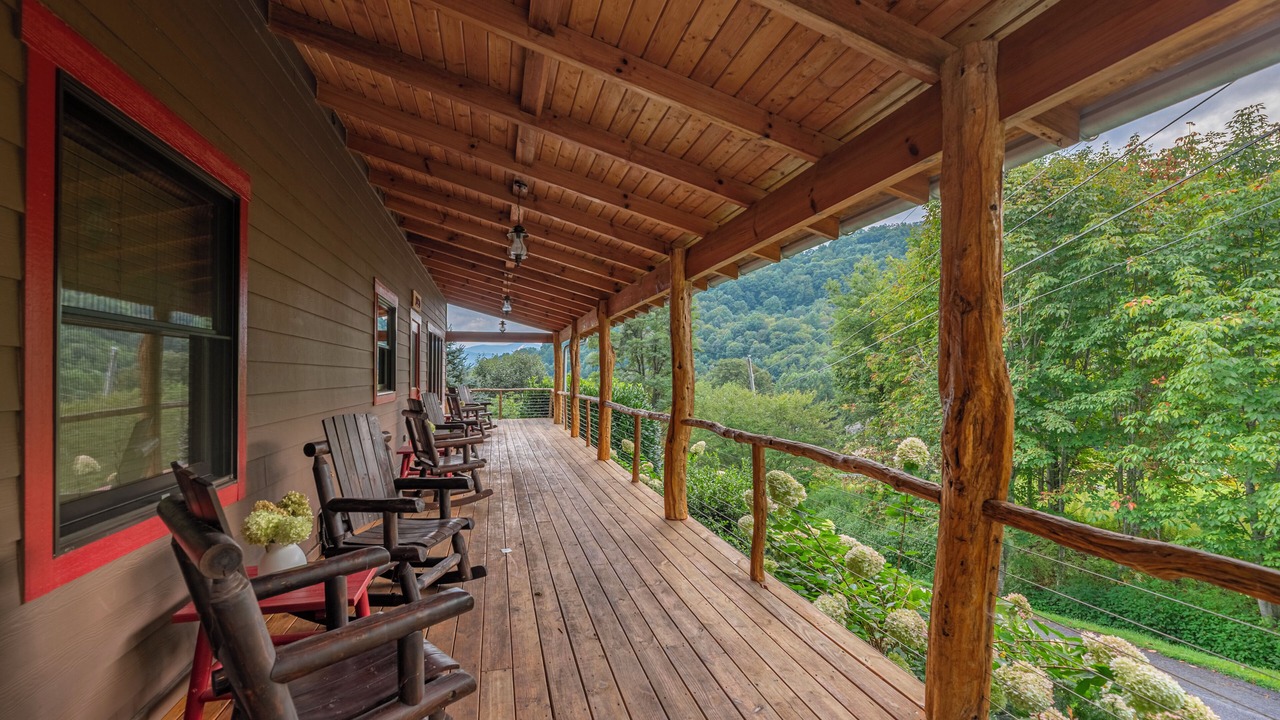 Photo of Patio Balcony in Waynesville