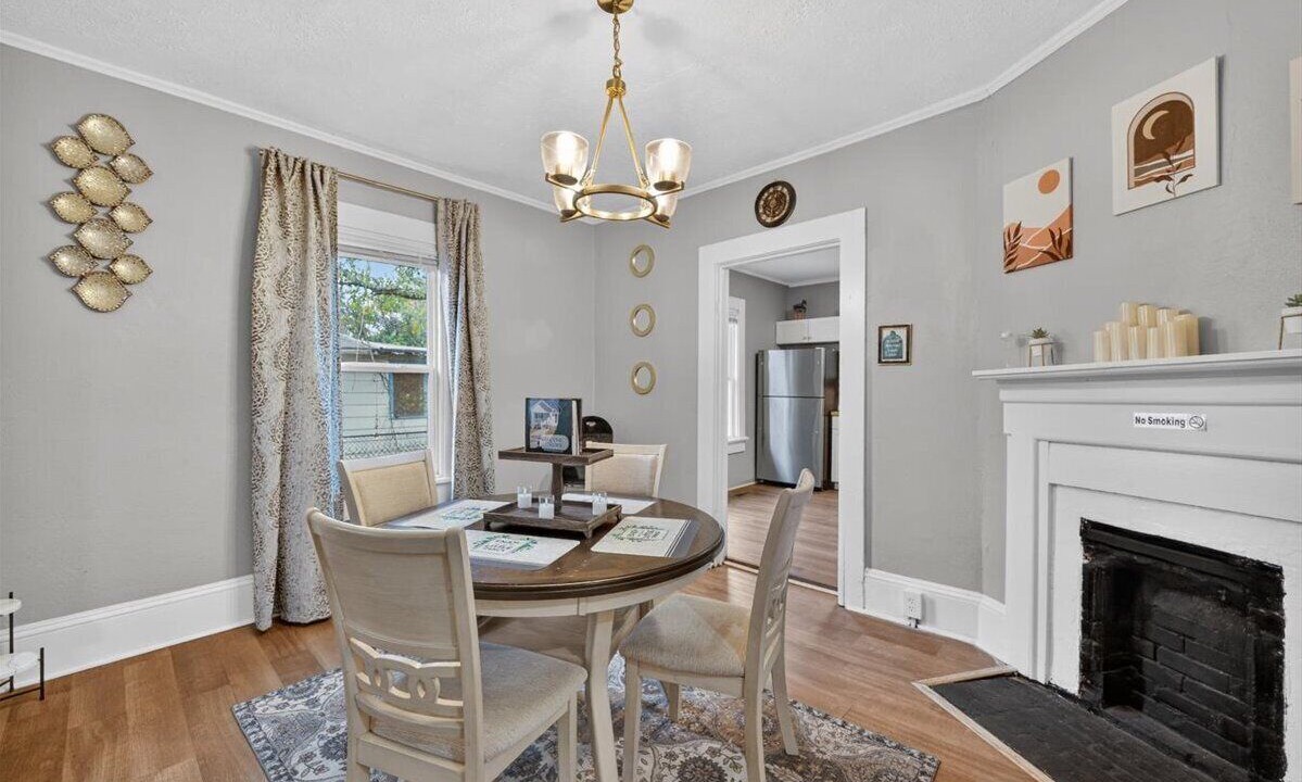Photo of Livingroom in Macon