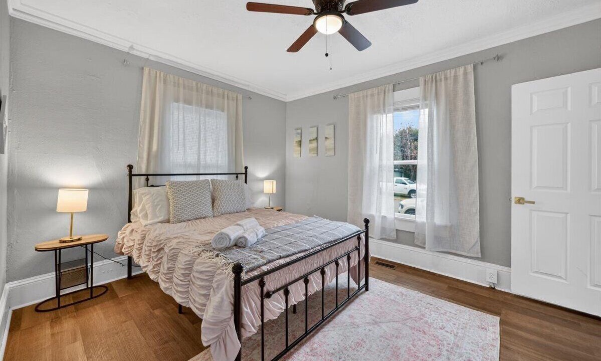 Photo of Livingroom in Macon