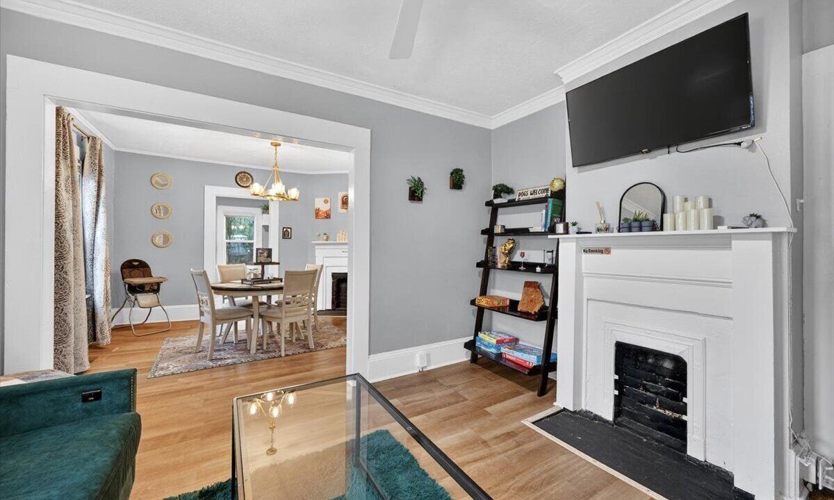 Photo of Livingroom in Macon