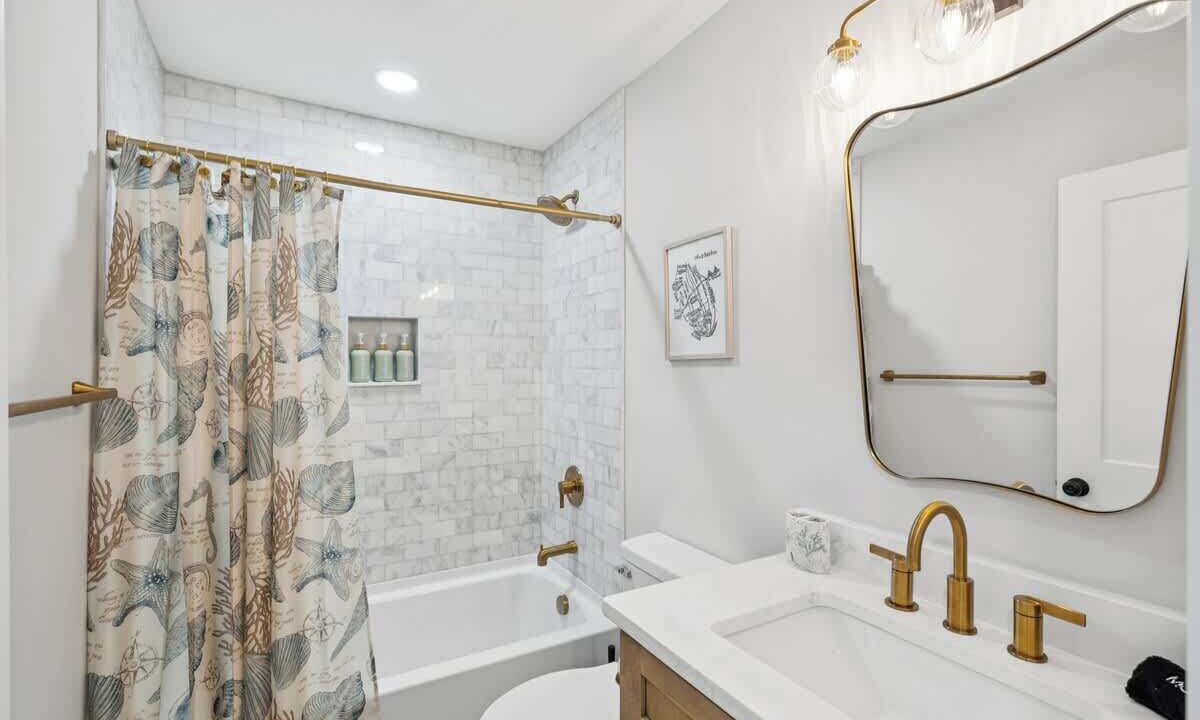 Photo of Bathroom in West Ashley
