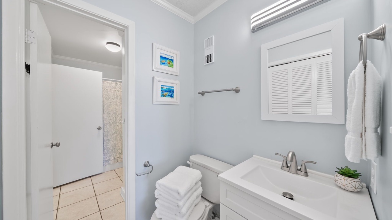 Photo of Bathroom in Laguna Beach