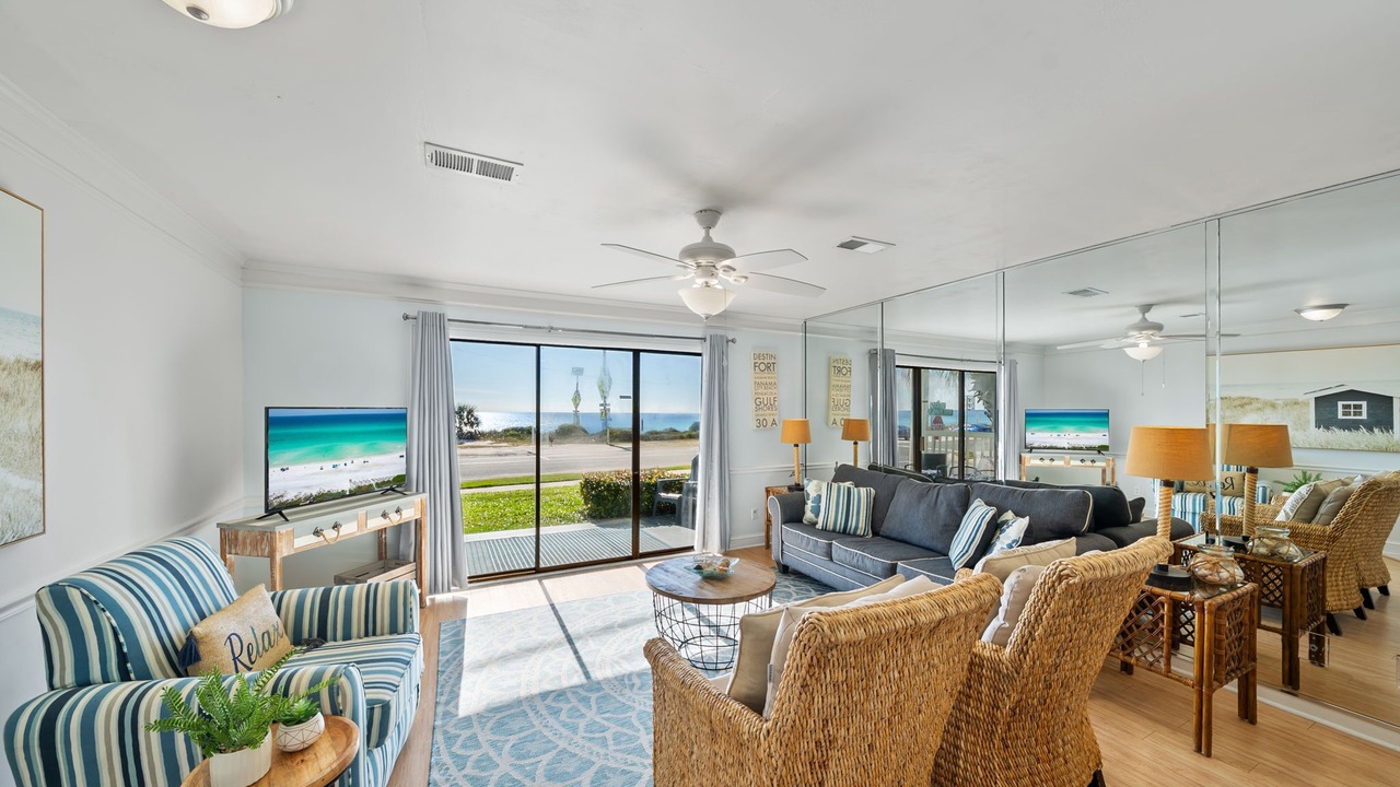 Photo of Livingroom in Laguna Beach