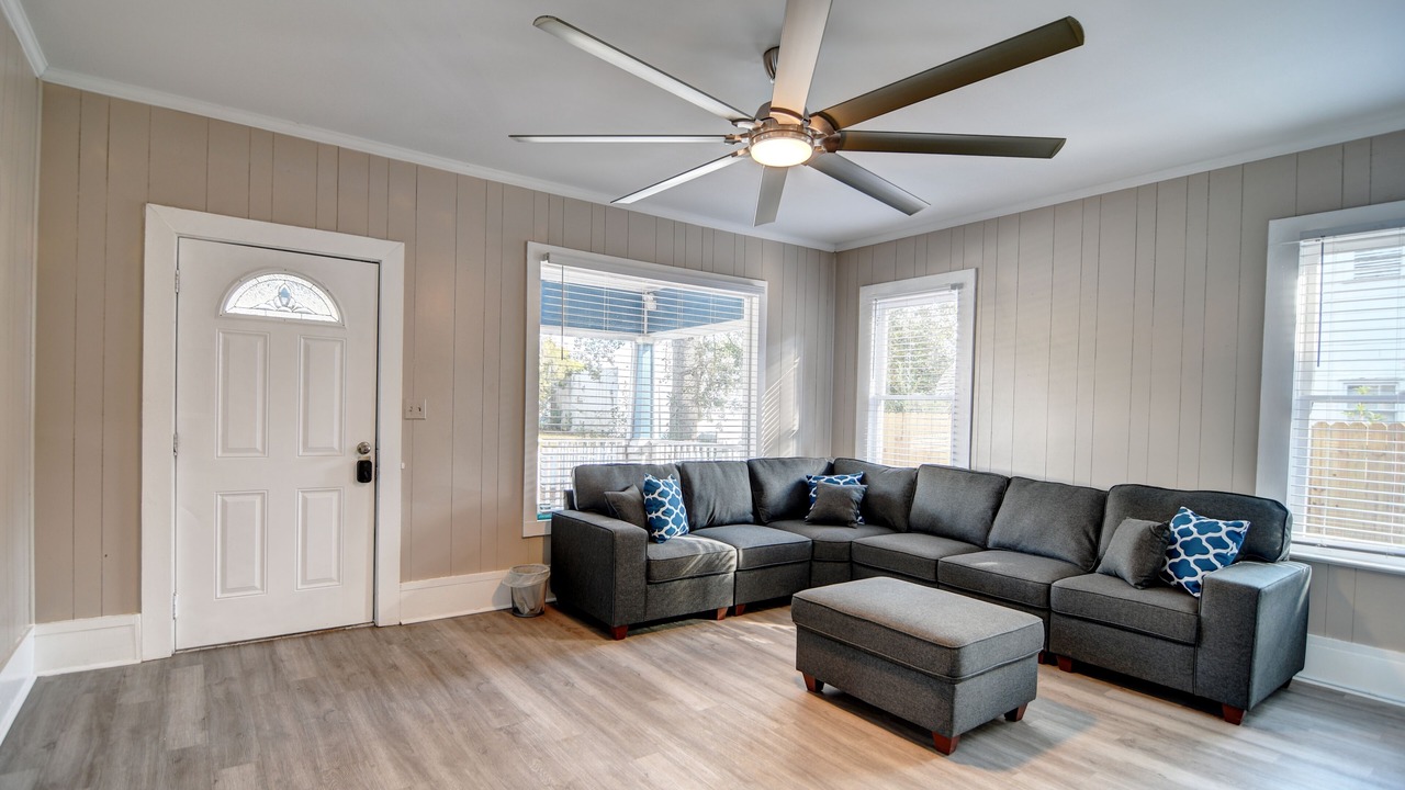 Photo of Livingroom in Valdosta