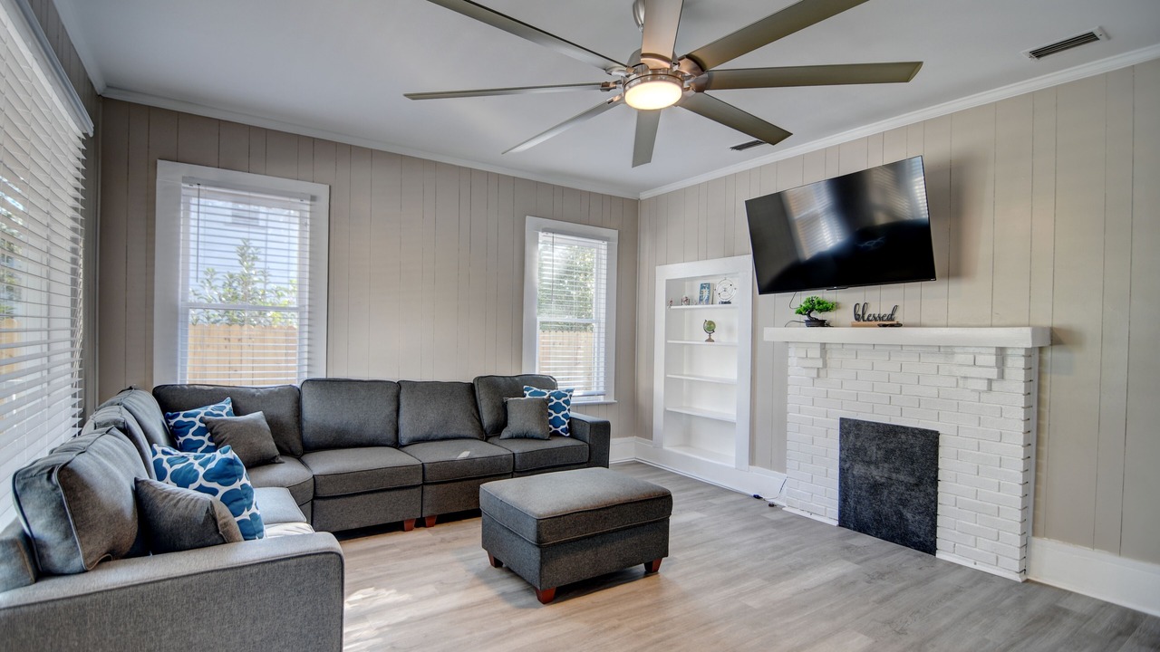 Photo of Livingroom in Valdosta