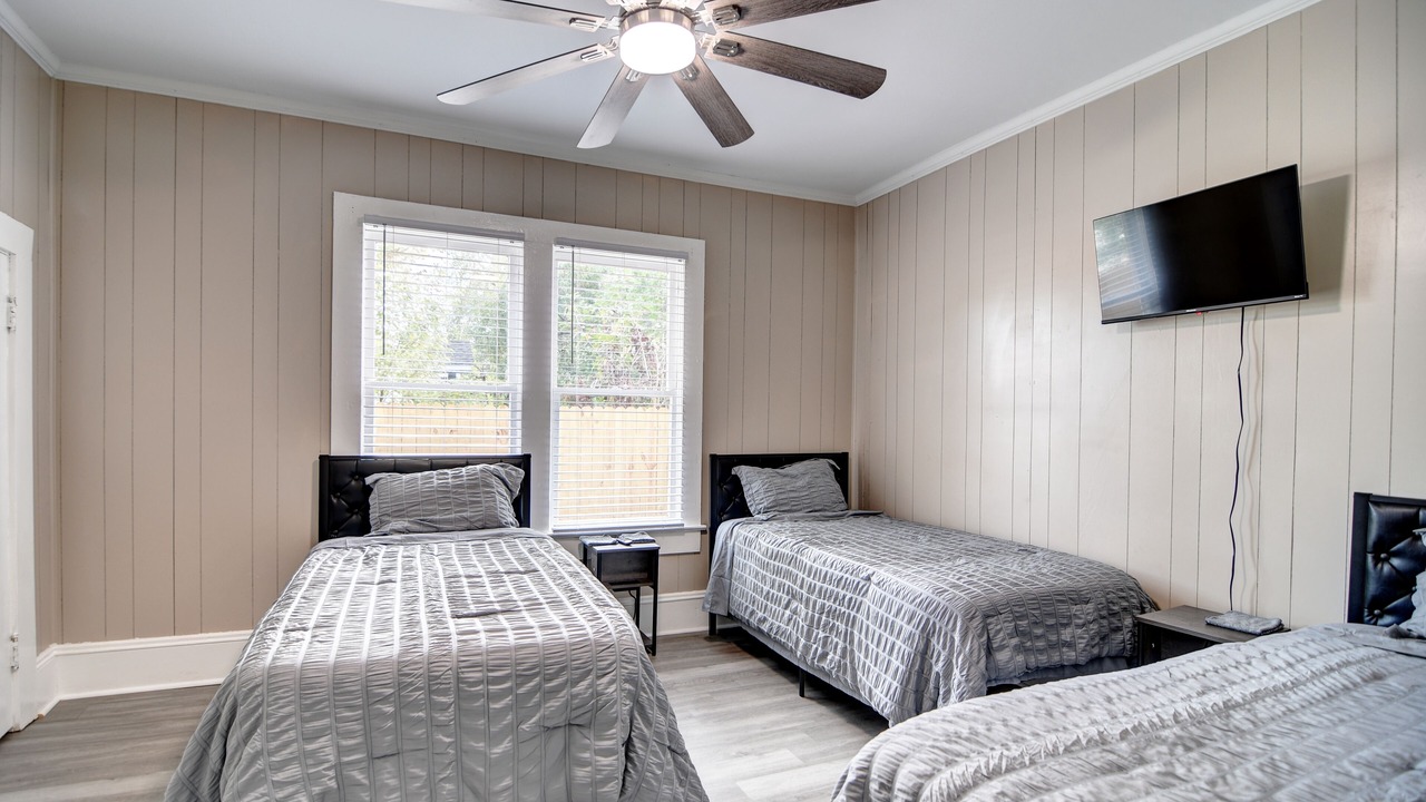 Photo of Bedroom in Valdosta