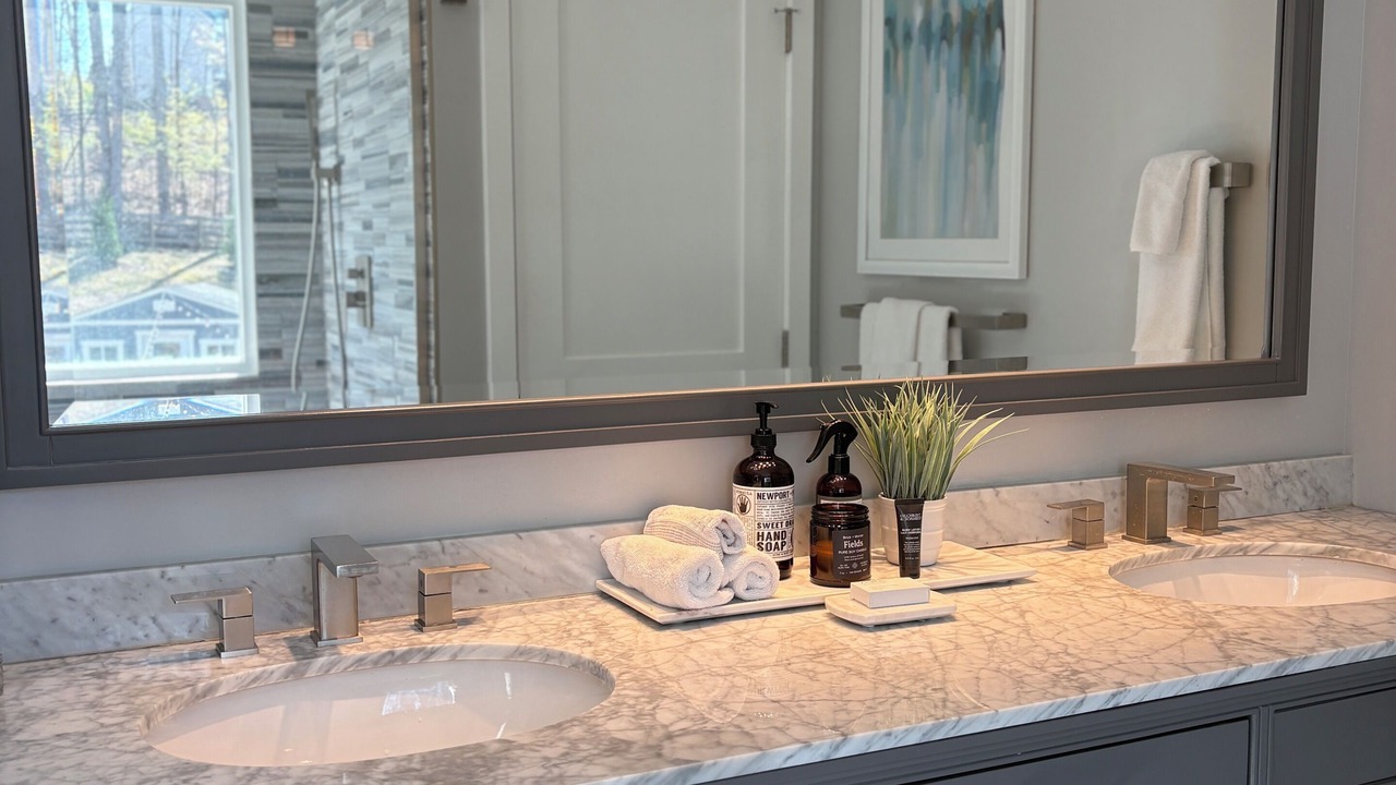 Photo of Bathroom in Powder Springs