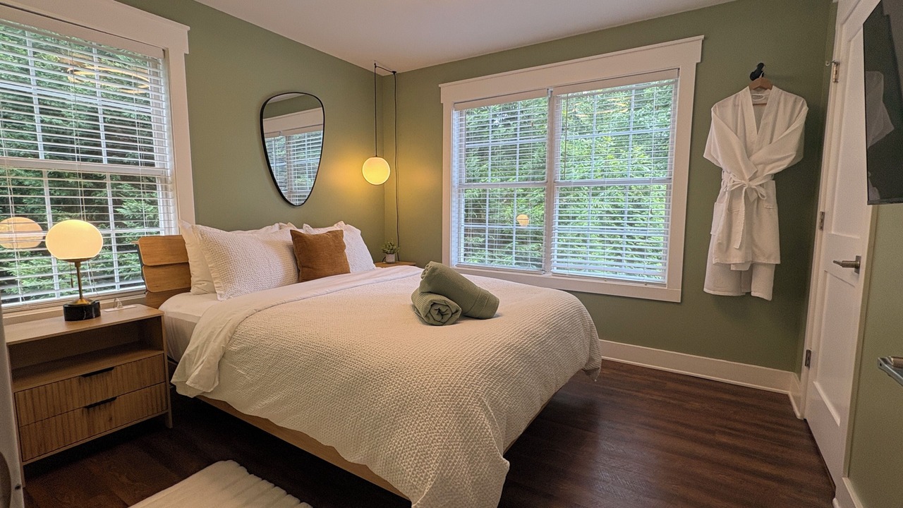 Photo of Bedroom in Powder Springs