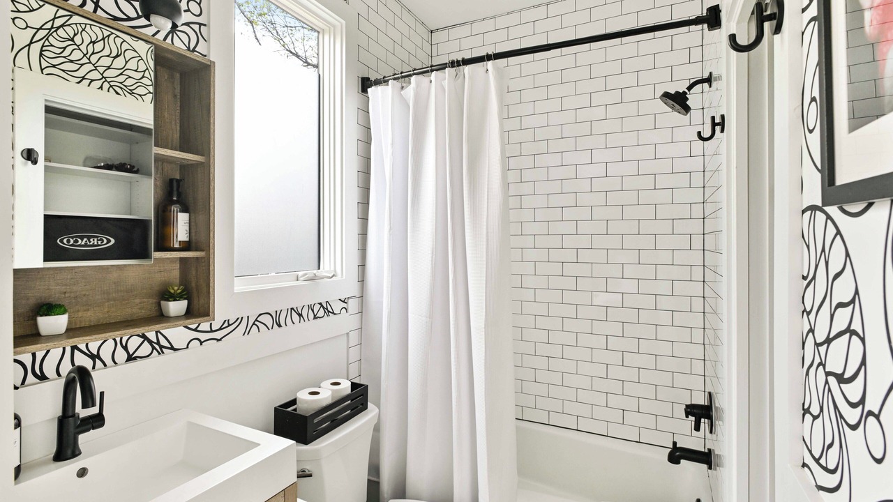 Photo of Bathroom in Old Fourth Ward