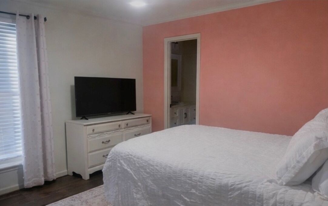 Photo of Bedroom in Martinez