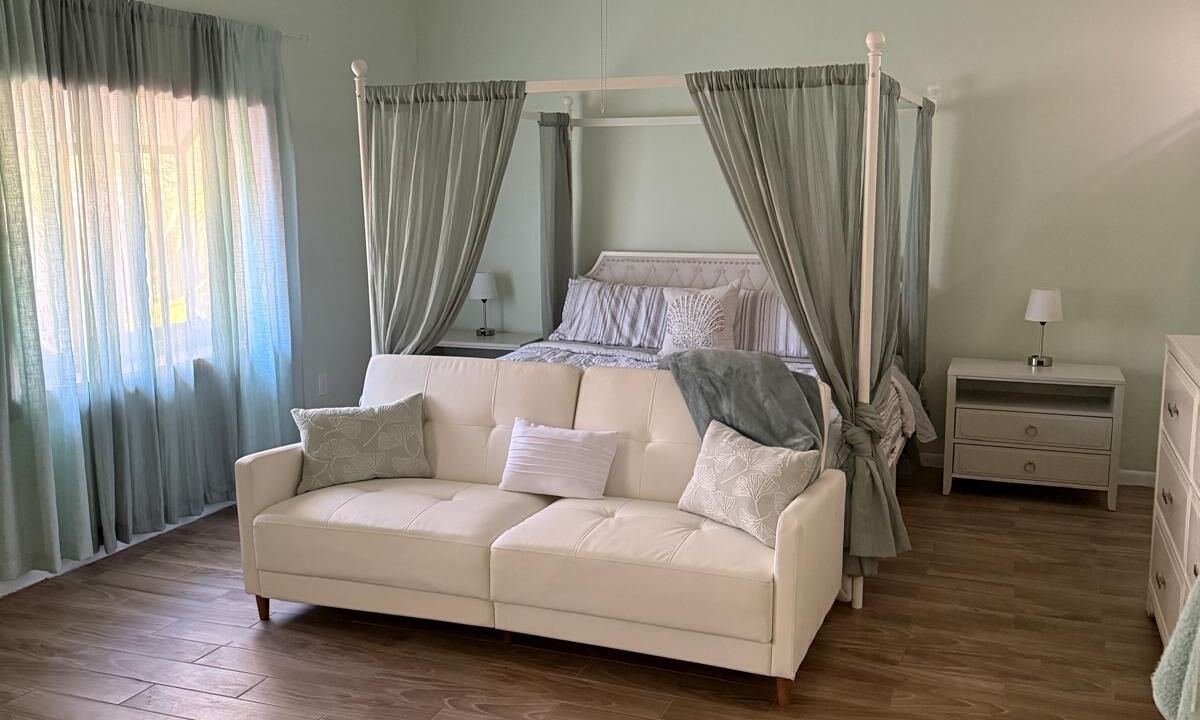 Photo of Bedroom in Port Richey