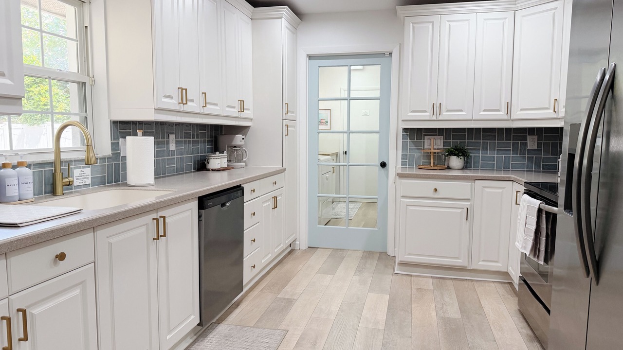 Photo of Kitchen in Shore Acre Heights