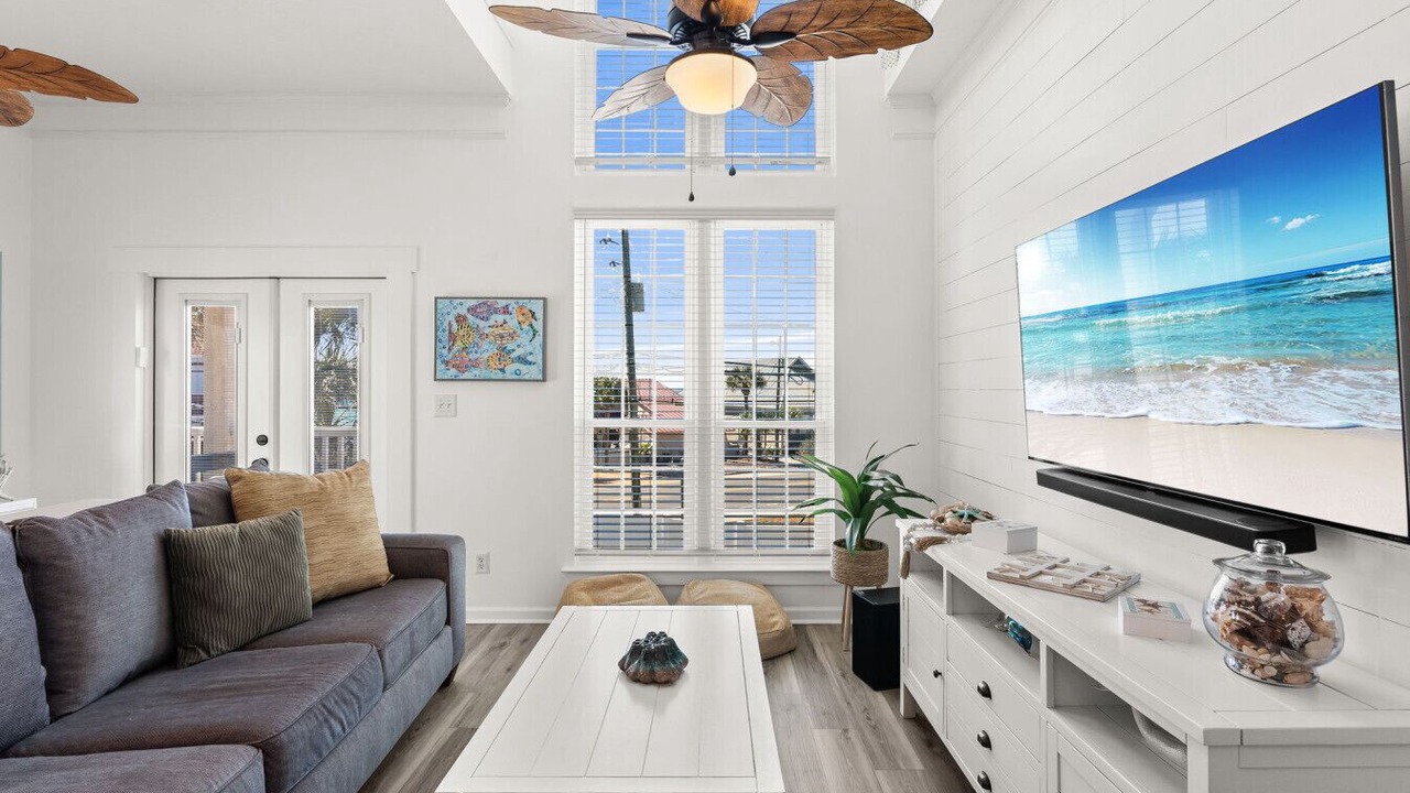 Photo of Livingroom in West Panama City Beach