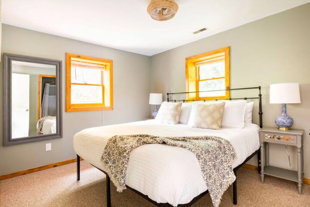 Photo of Bedroom in Hot Springs