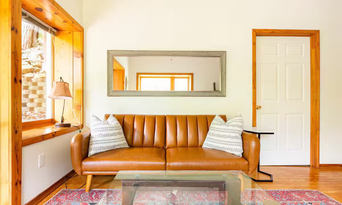 Photo of Livingroom in Hot Springs