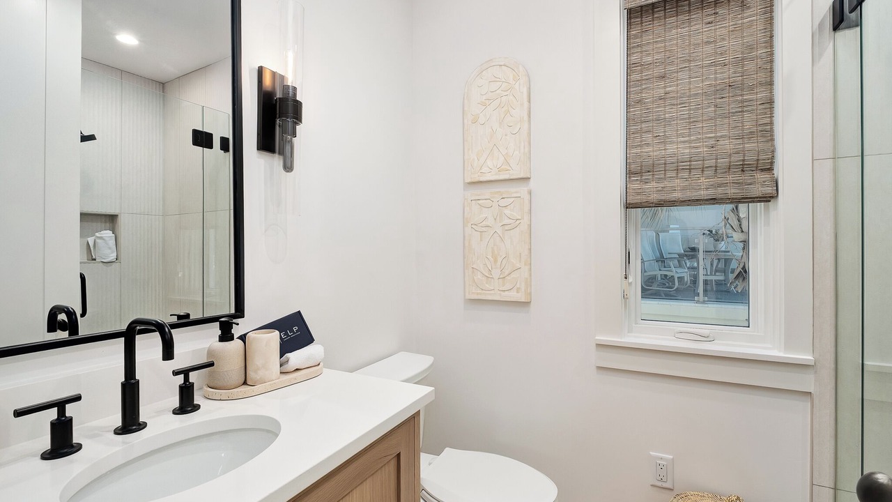 Photo of Bathroom in Sunnyside