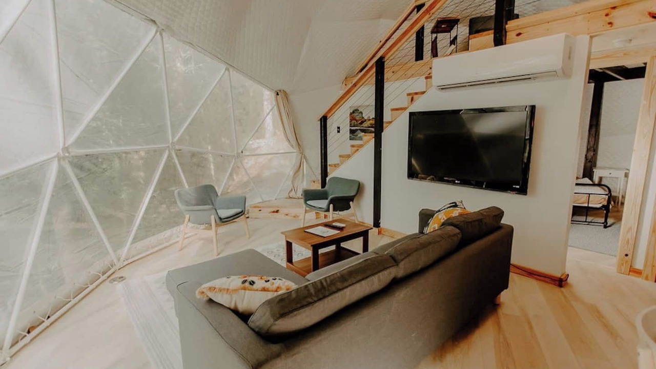 Photo of Livingroom in Cosby